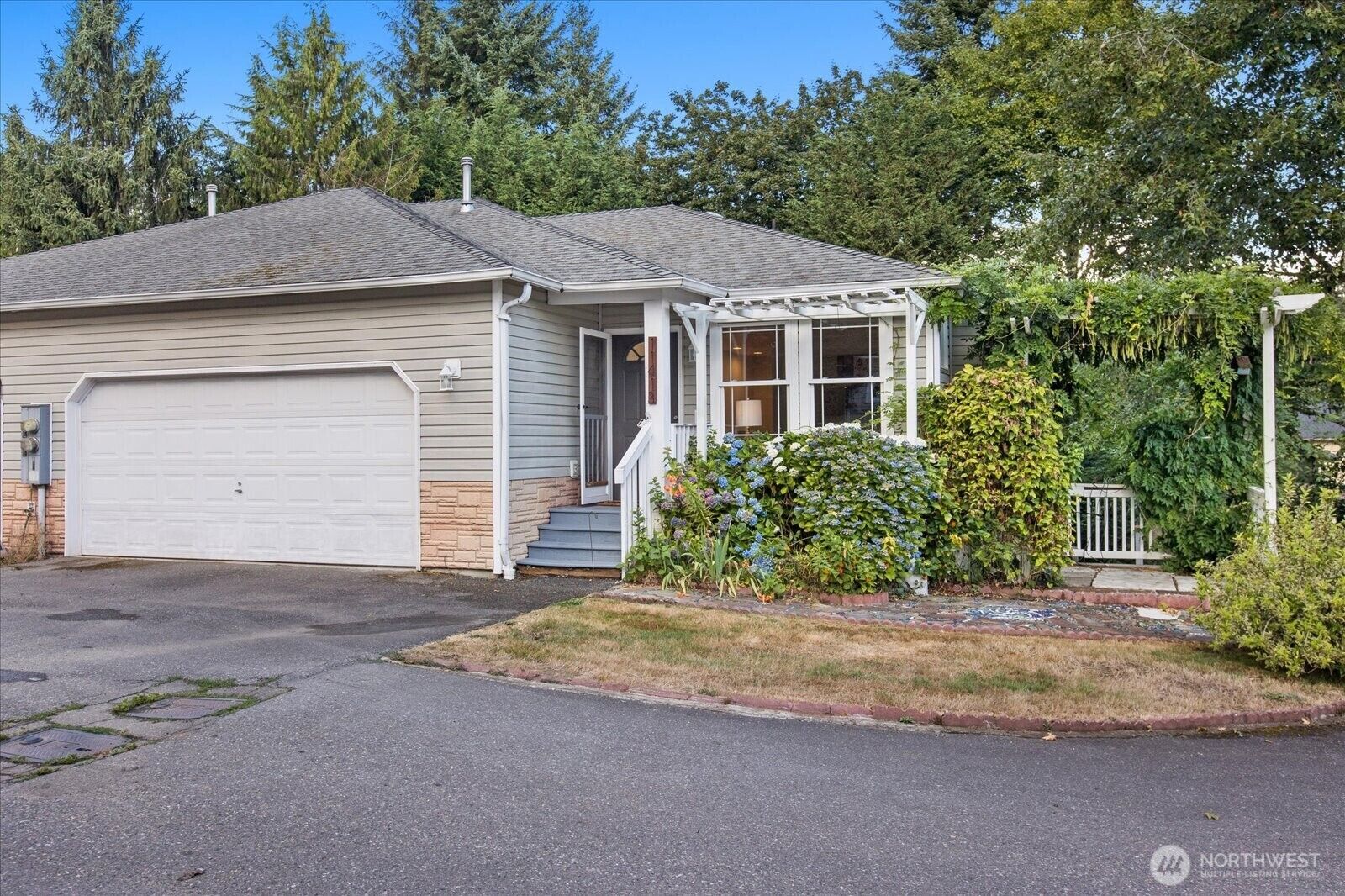 Property Photo: 11413 20th Street NE 5 WA 98258