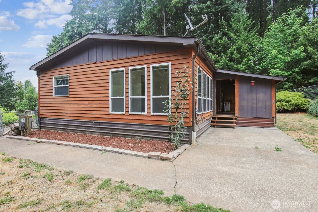 Property Photo:  145  Timberline Dr Drive  WA 98611 