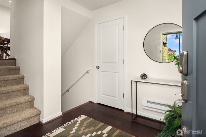 Property Photo:  3420 SW Graham Street 1005  WA 98126 