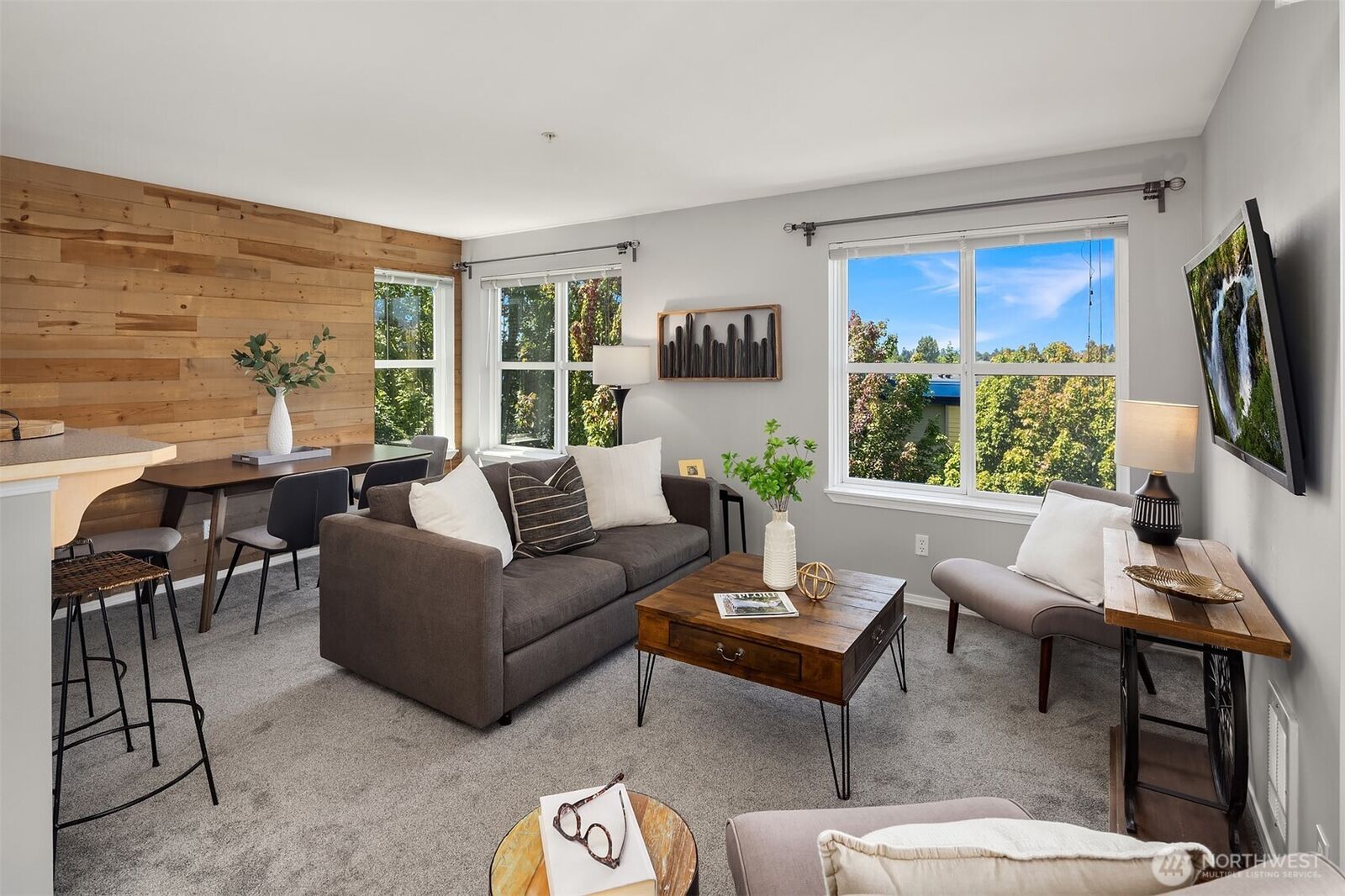 Property Photo:  600 N 85th Street 403  WA 98103 