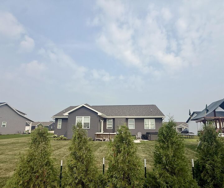 Property Photo:  2849 E Sunstone Place  WI 54913-2710 
