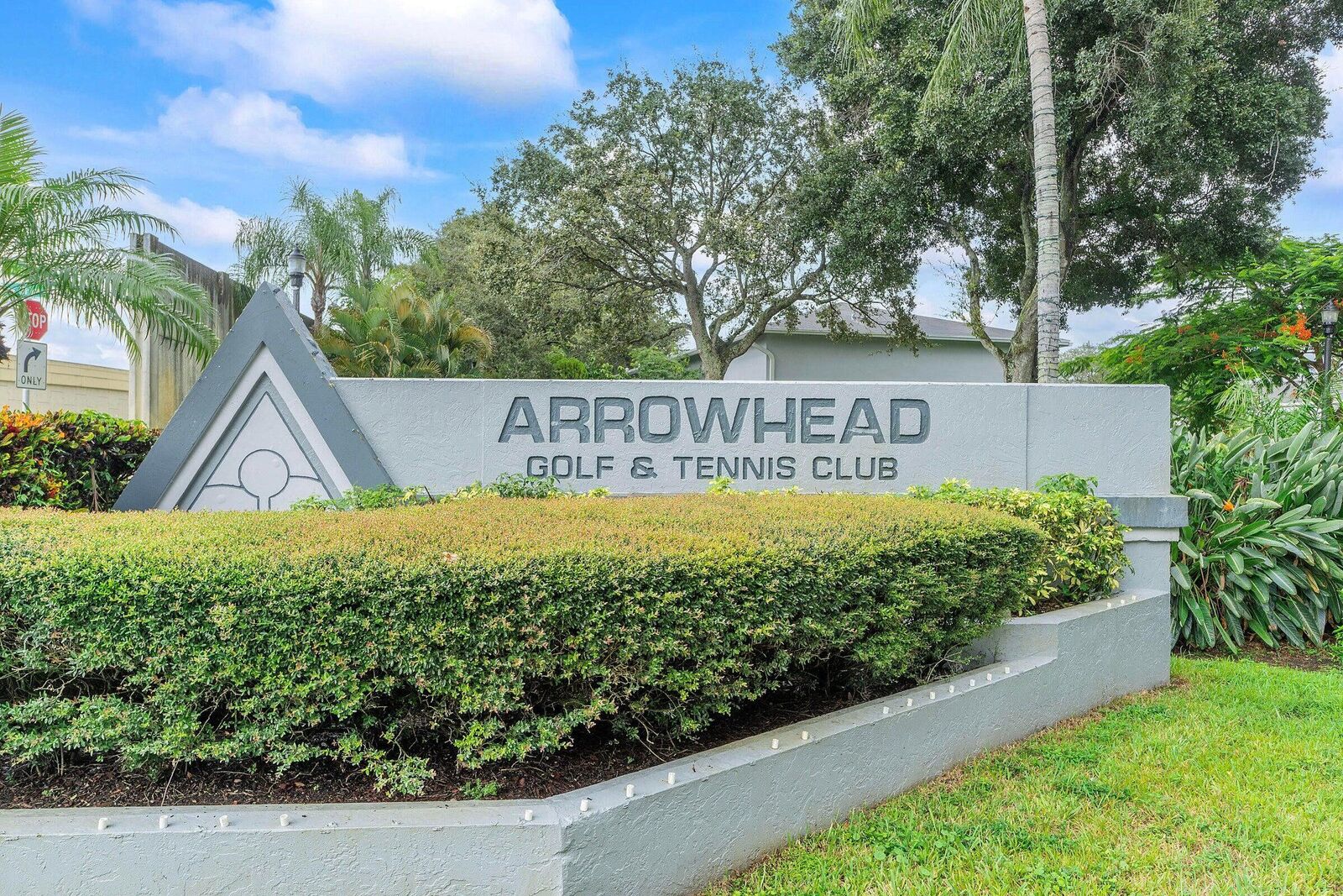 Property Photo: 1805 SW 81st Avenue 4-15 FL 33324