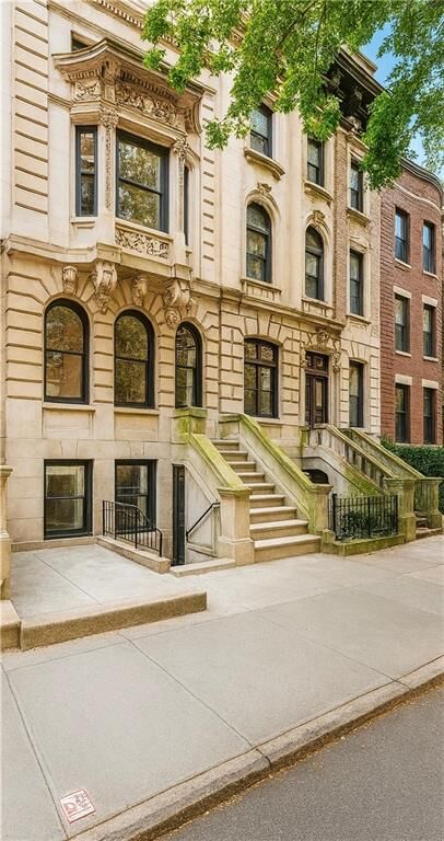 123 8th Avenue  Brooklyn NY 11215 photo