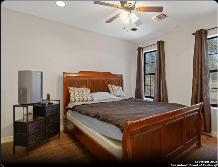 Property Photo: 133 County Road 7724 TX 78059