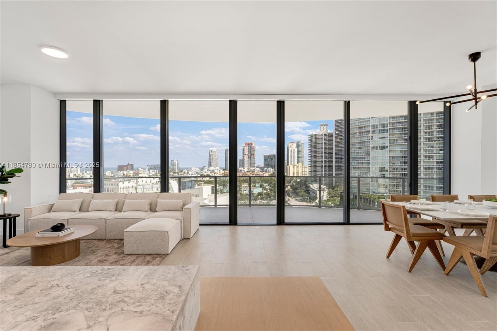 Property Photo: 500 Alton Rd 1201 FL 33139