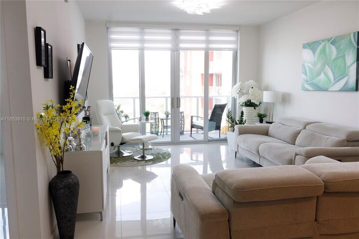 Property Photo: 7825 NW 107th Ave 717 FL 33178