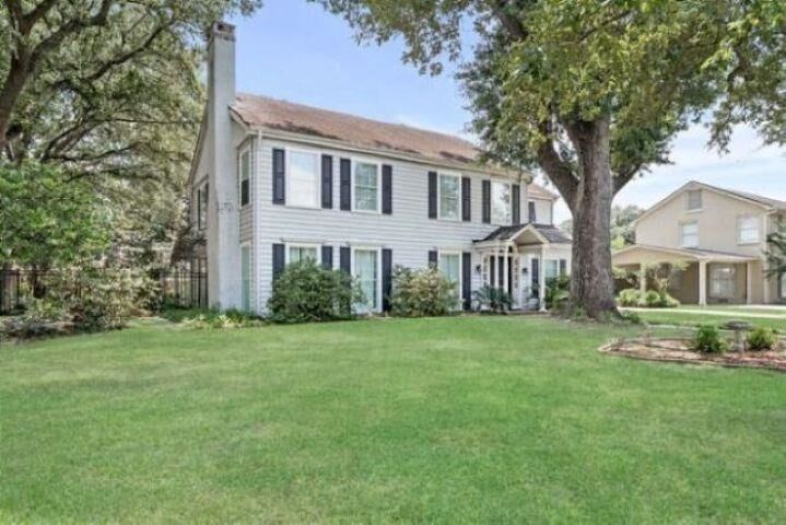 Property Photo:  180 Ridgeland Lane  TX 77706 