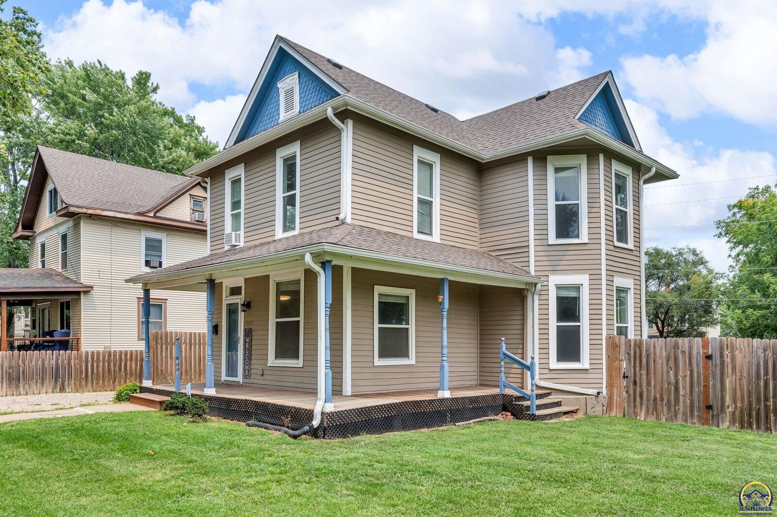 Property Photo: 2058 SW Buchanan St KS 66604