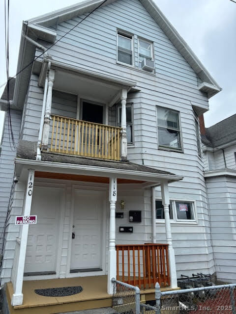 Property Photo:  118 East Farm Street 1  CT 06704 