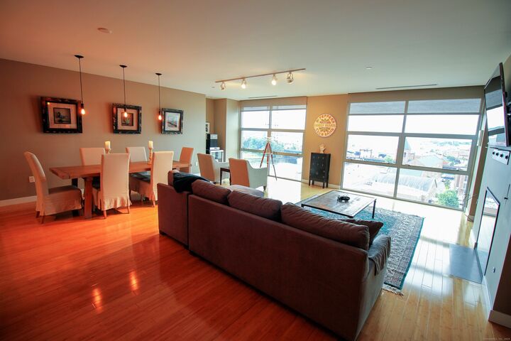Property Photo:  33 North Water Street 804  CT 06854 