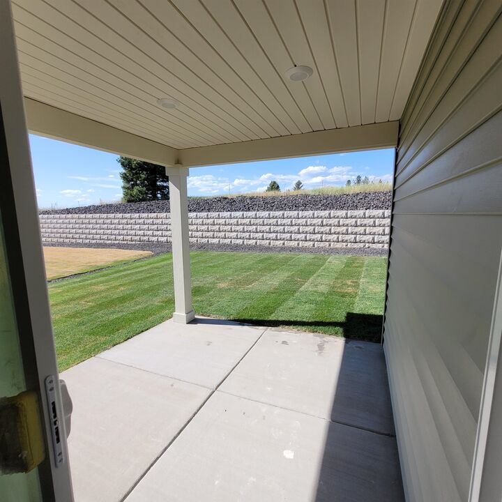 Property Photo:  1817 E A St  WA 99006 