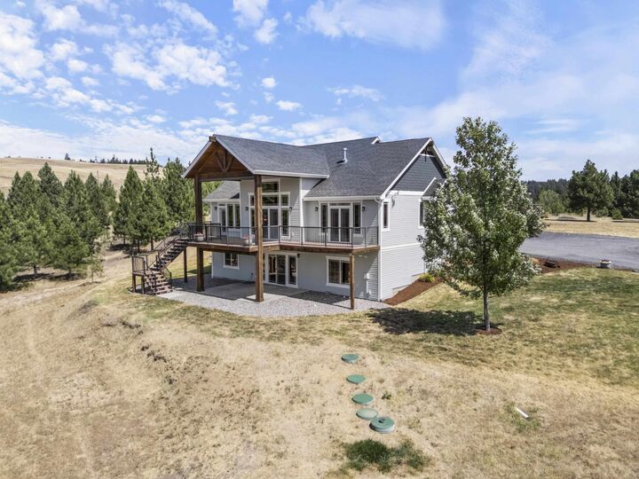 Property Photo:  8907 S Wild Hare Ln 8905 S Wild Hare Ln  WA 99023 