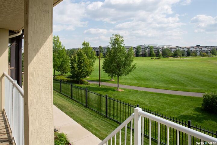 Property Photo:  315 Hampton Circle W 223  SK S7R 0J7 