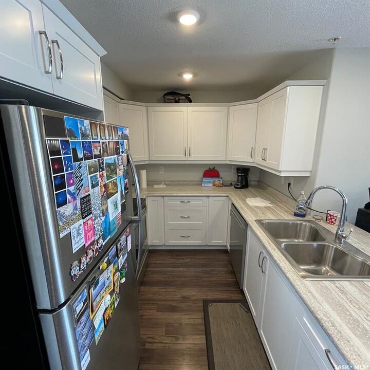 Property Photo:  106 Willis Crescent 3202  SK S7T 0T1 