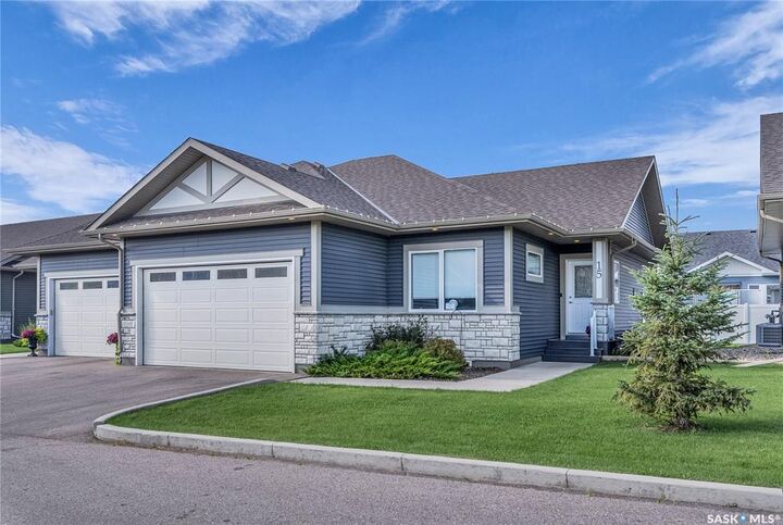 Property Photo:  435 Palmer Crescent 15  SK S0K 4S1 