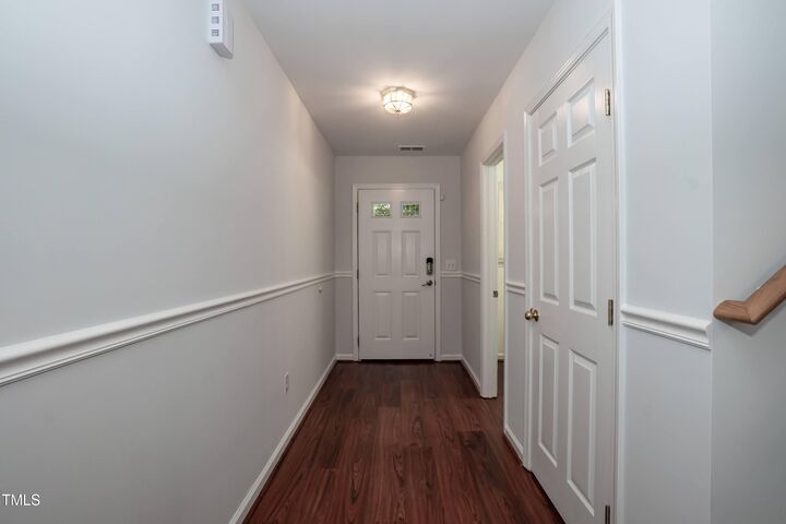 Property Photo:  8 Kingfisher Way  NC 27713