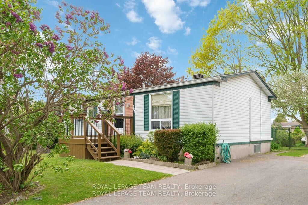 Property Photo: 307 Dodson Street ON K0G 1J0