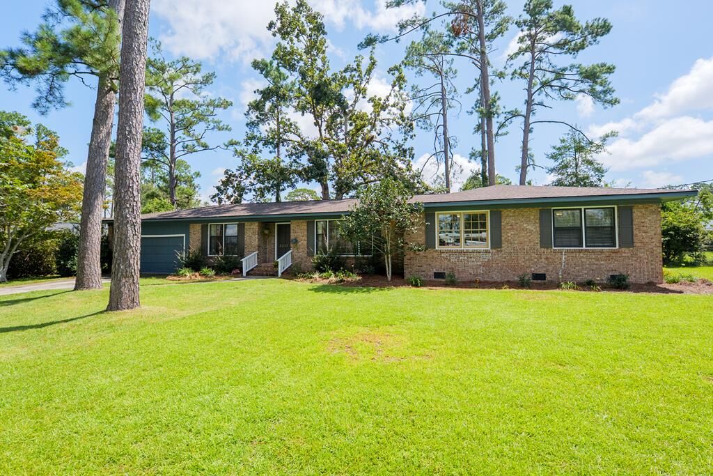 Property Photo:  2217 Brighton Place  GA 31602 