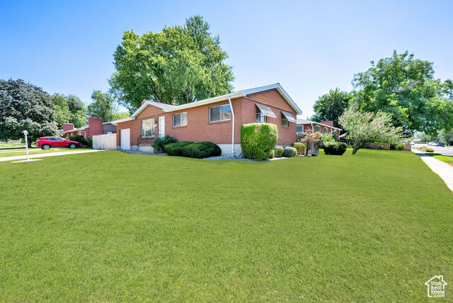 Property Photo: 206 E 1300 N UT 84010