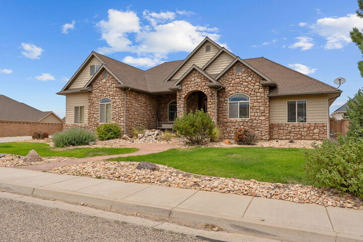 Property Photo: 2846 W 350 S UT 84720