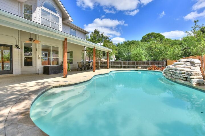 Property Photo: 105 Brentwood Drive TX 78628