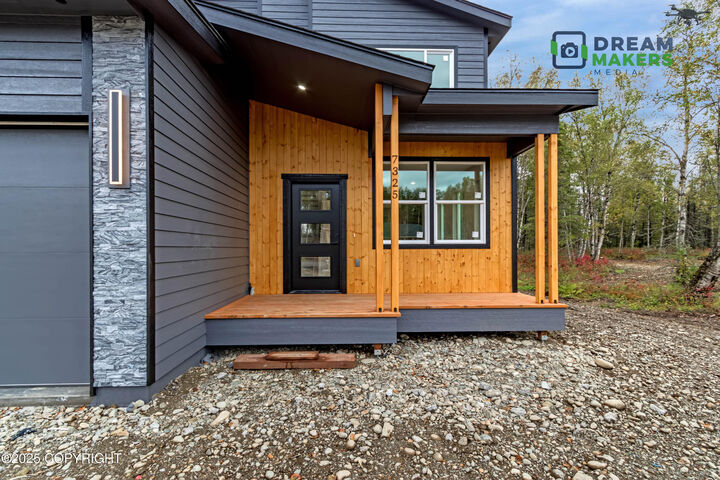 Property Photo:  7325 N Paw Street  AK 99654 