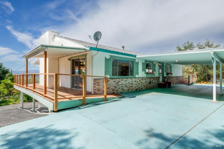 Property Photo: 1135 Palomino Road CA 95425