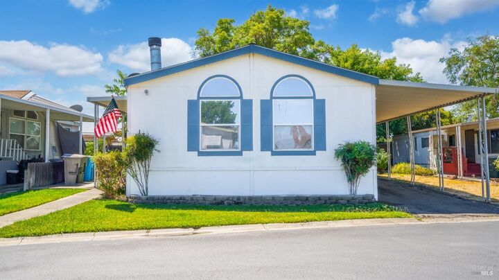 Property Photo: 131 Del Paso Drive CA 95687