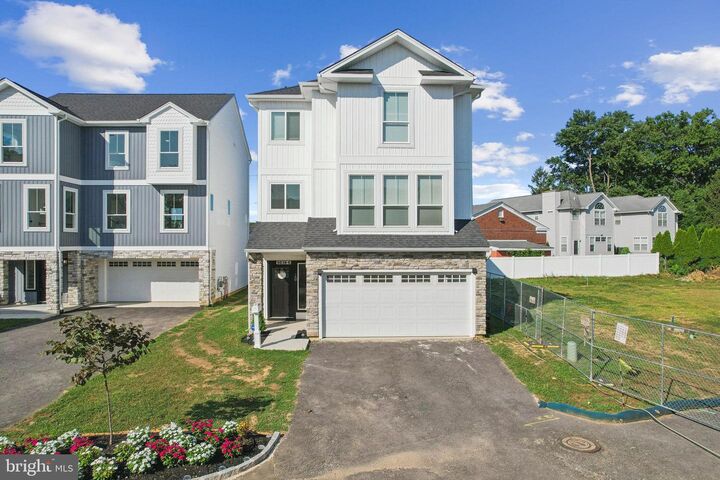 Property Photo: 9838 Legion Street 5 PA 19114