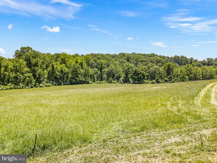 Property Photo:  470 Hillendale Road  PA 19317 