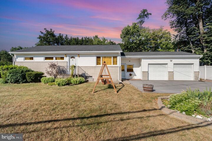 93 Old Willow Mill Road  Mechanicsburg PA 17050 photo