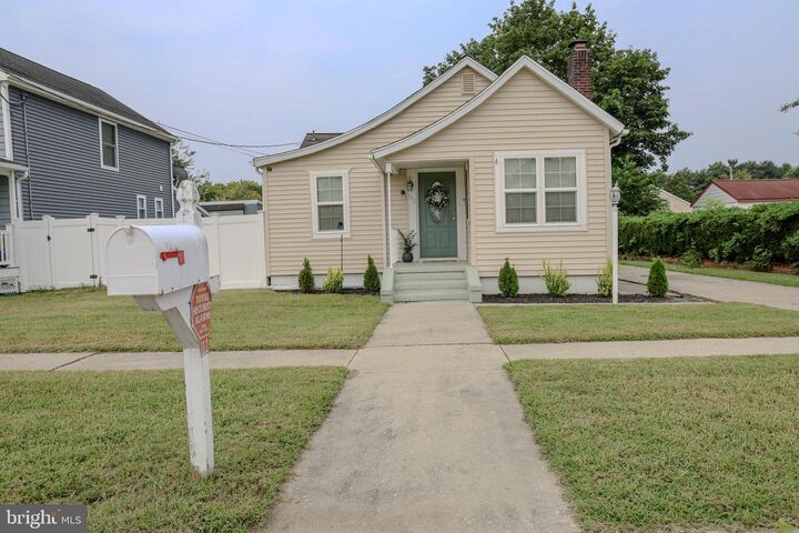Property Photo: 112 N Franklin Street NJ 08326