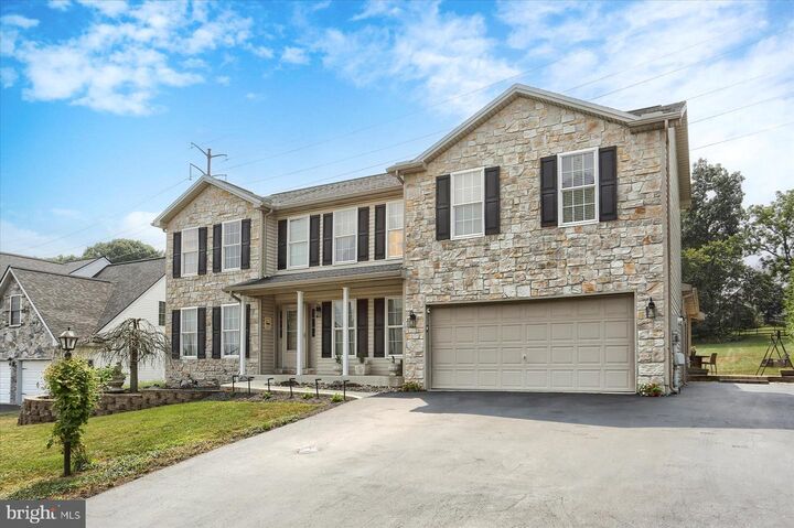 Property Photo:  304 Kent Drive  PA 17111 