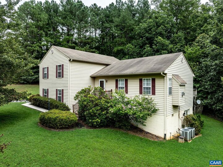 26 Magnolia Ct  Barboursville VA 22923 photo