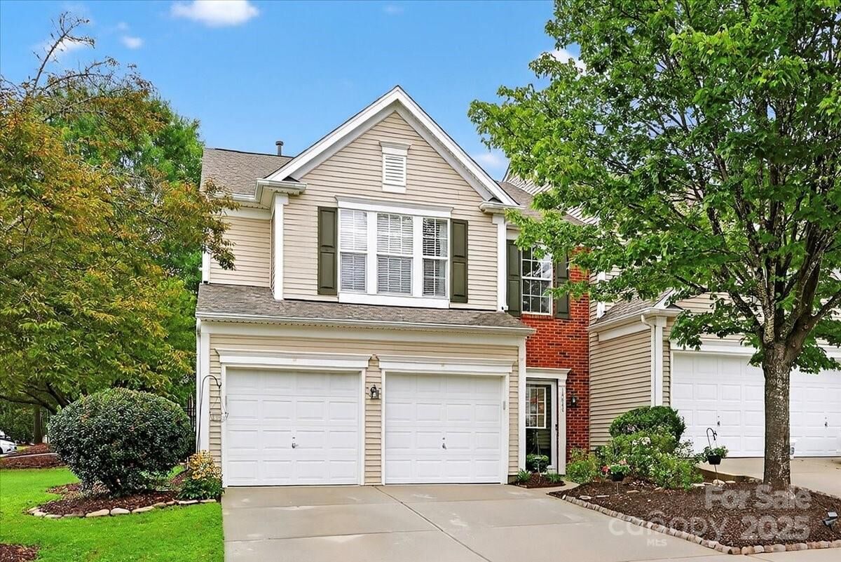 Property Photo: 10044 Blakeney Preserve Drive 161/A NC 28277