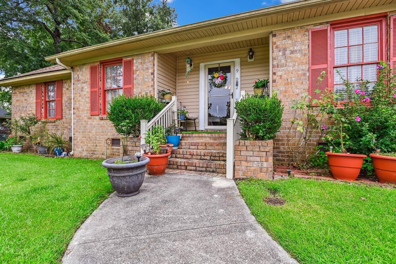 Property Photo:  902 Knee Pines Court  SC 29456 