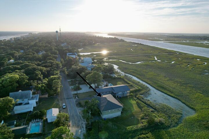 720 E Erie Avenue  Folly Beach SC 29439 photo