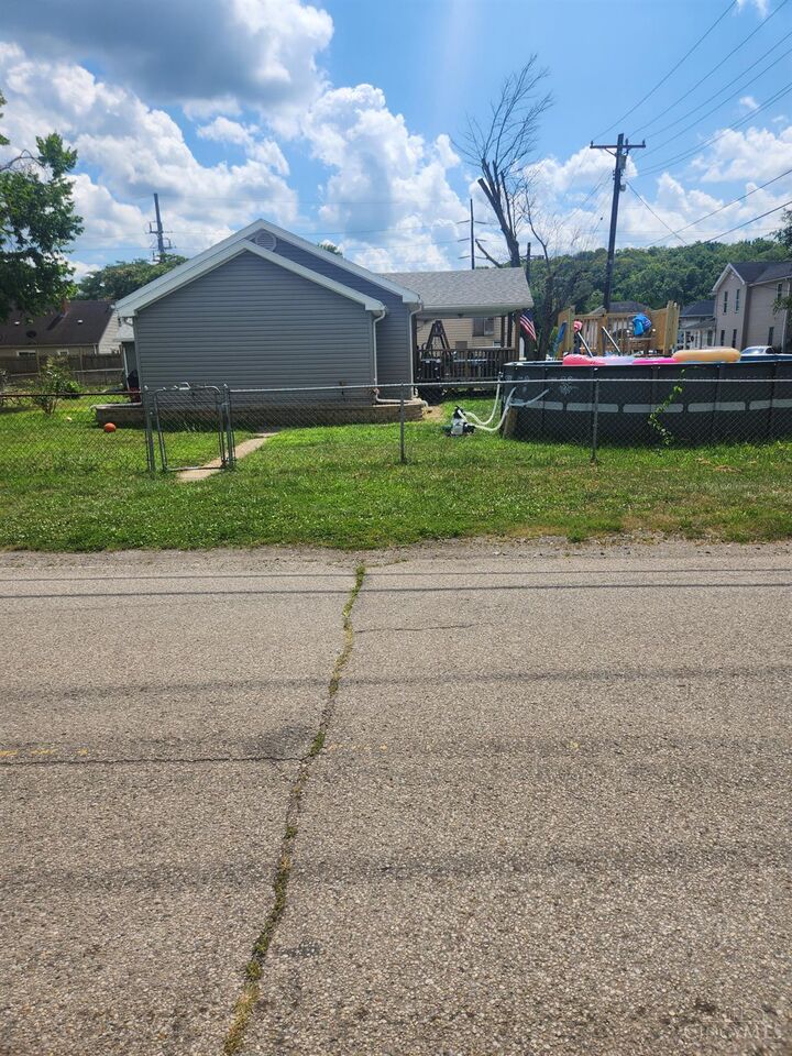 Property Photo:  1102 Forrer Street  OH 45044