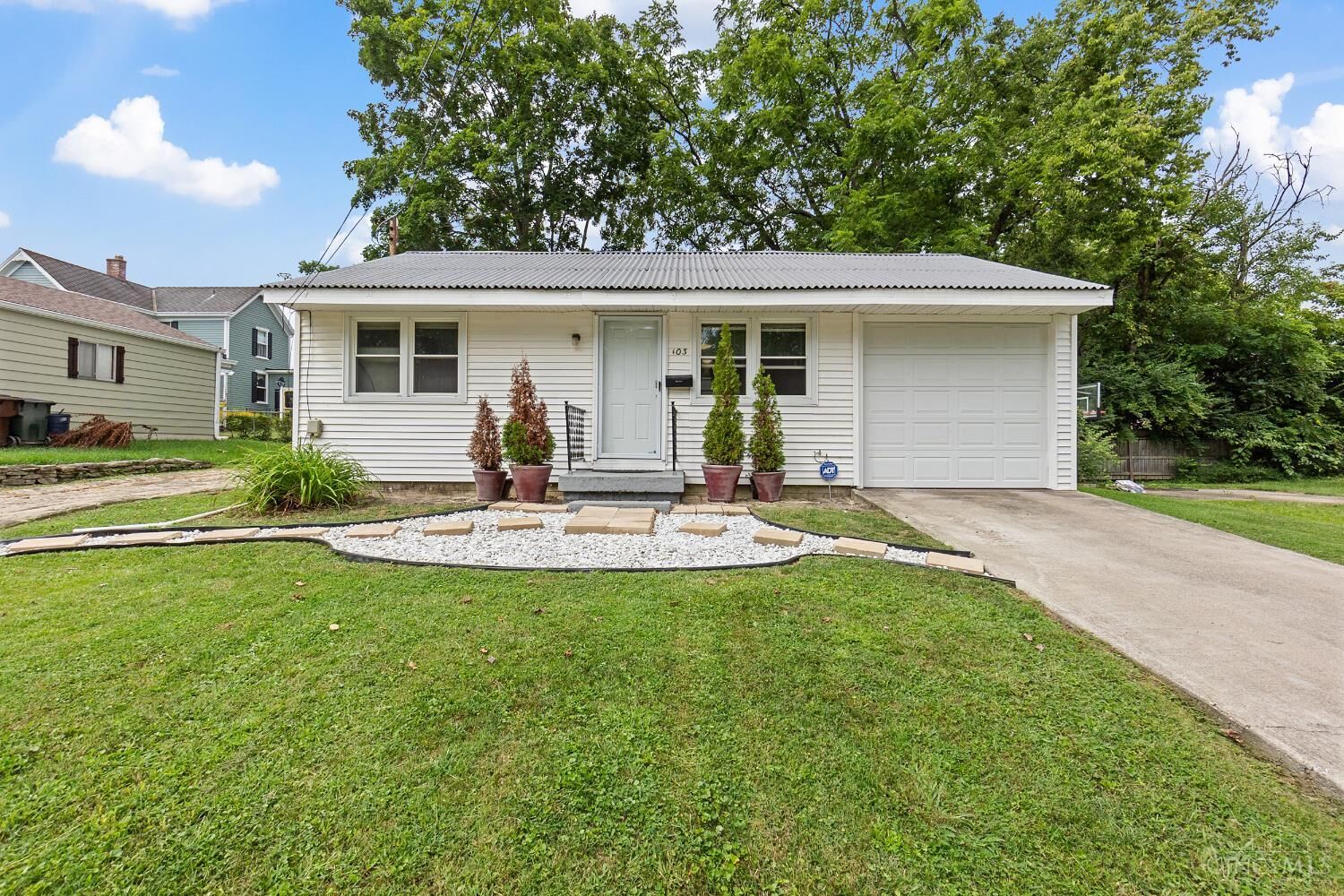 Property Photo:  103 Fox Drive  OH 45040 