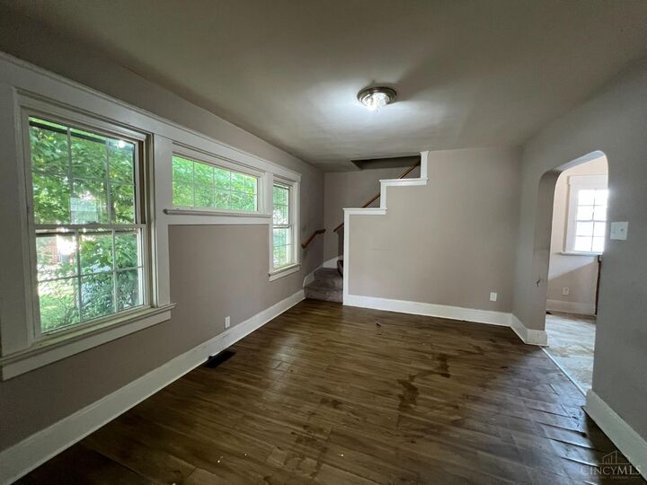 Property Photo:  258 W Seventy Third Street  OH 45216 