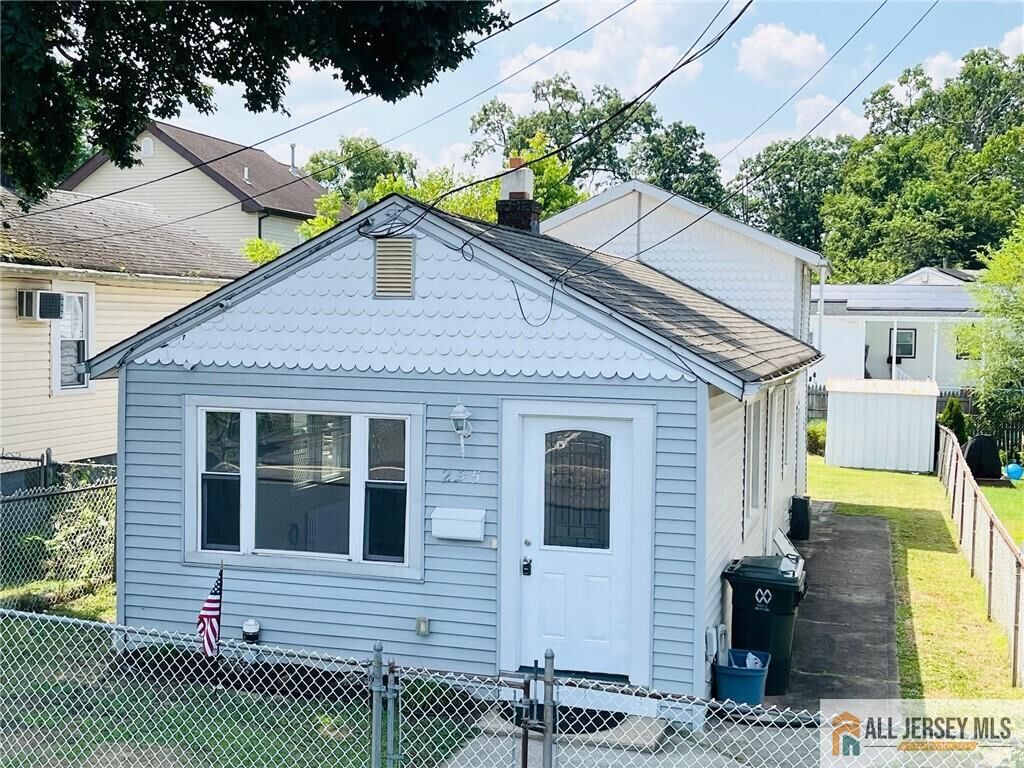 Property Photo:  295 Norwood Avenue  NJ 08879 