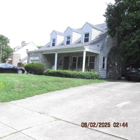 1993 Greenway N Avenue  Columbus OH 43219 photo