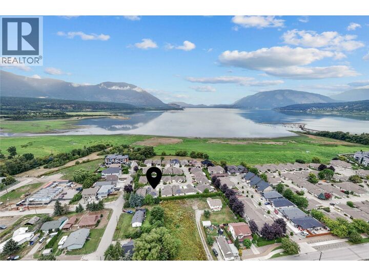 Property Photo:  350 Hudson Street Northwest 3  BC V1E 1P4 