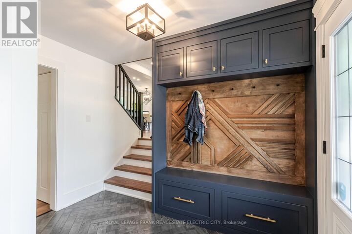 Property Photo: 1255 Bridle Drive ON K9J 7J7