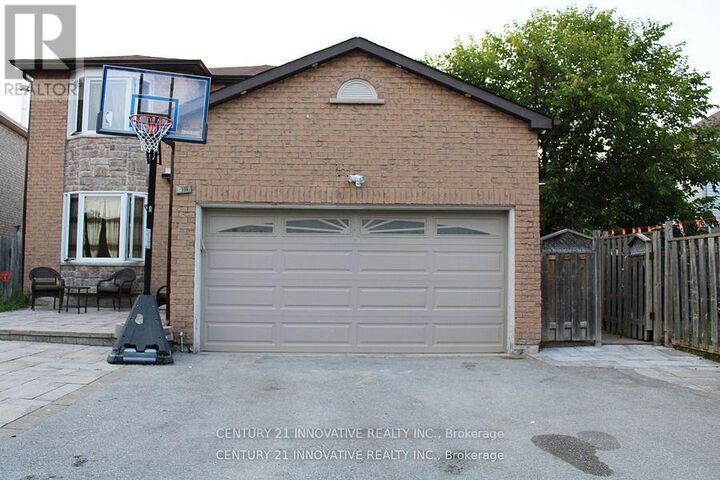 Property Photo: 2398 Strathmore Crescent ON L1X 2H7
