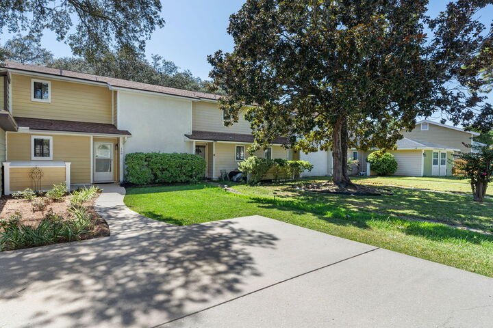 Property Photo: 168 Bayou Drive FL 32541