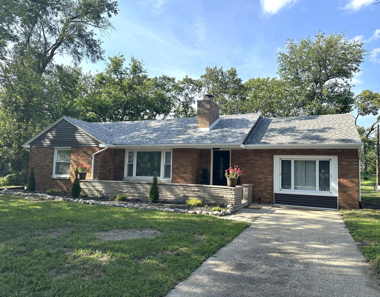 Property Photo: 2100 Crest Road IN 46408