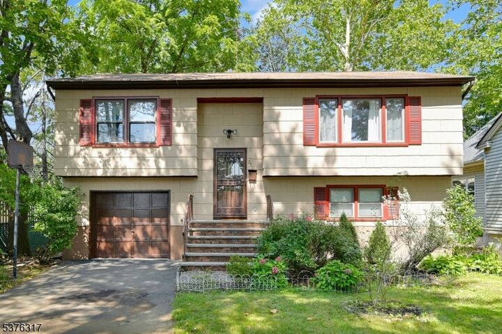 213 Myrtle Ave  Scotch Plains Twp. NJ 07076 photo