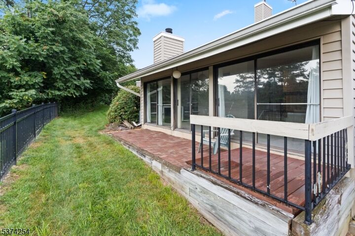 Property Photo:  41 Overlook Dr  NJ 08809 