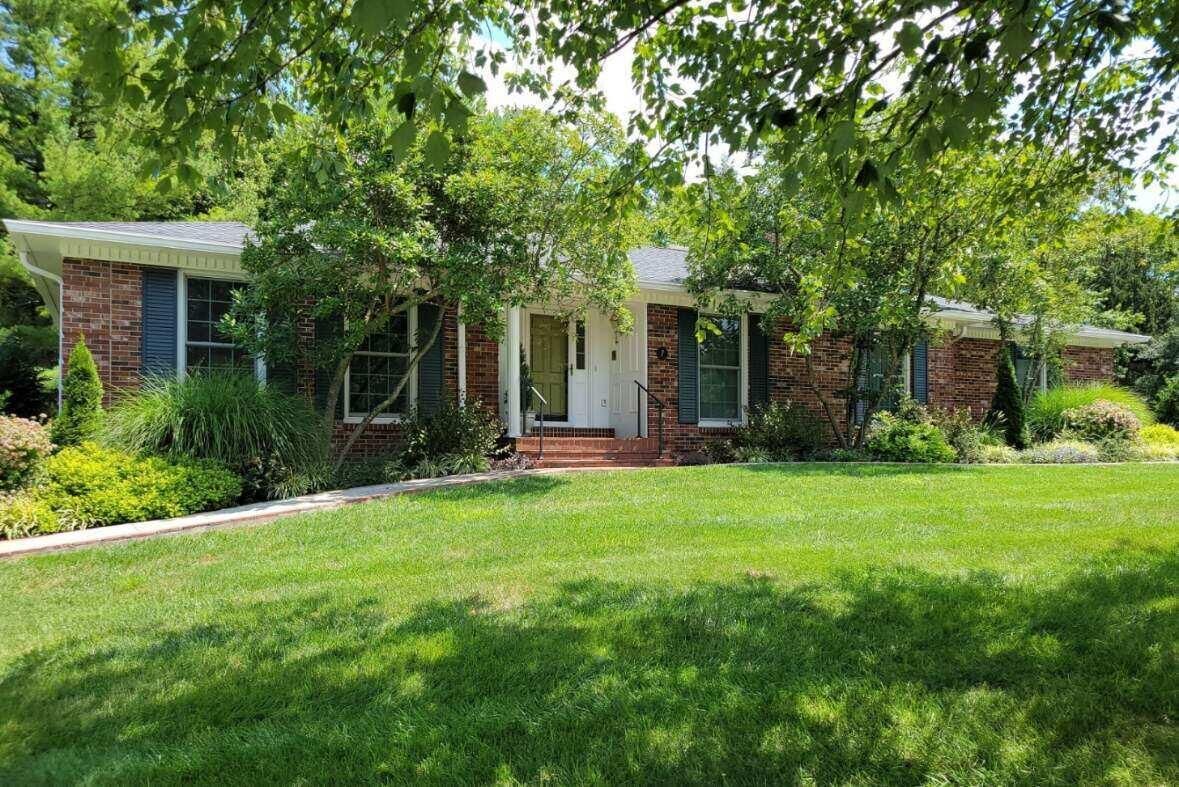 Property Photo:  7 Whitebridge Lane  KY 40601 